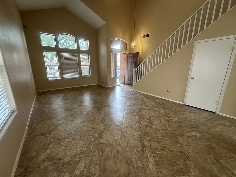 8927 E Crescent Ave — Photo 9