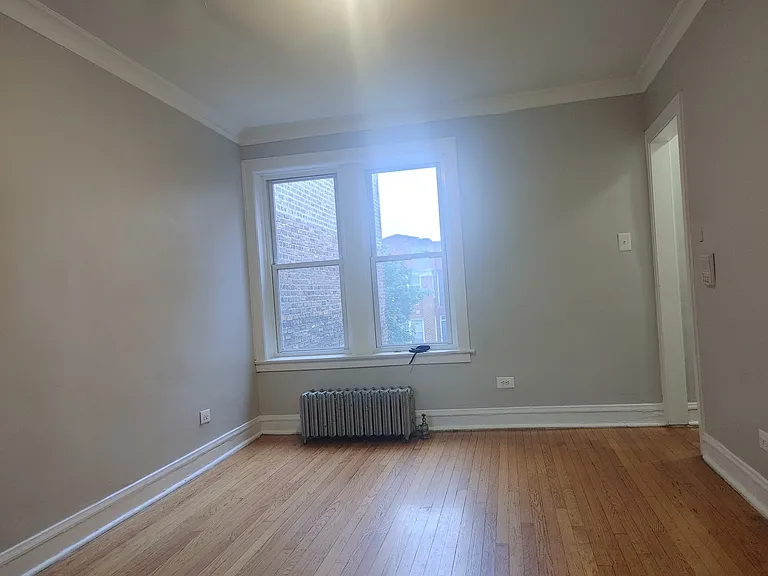 7014 S Clyde Ave #3W — Photo 4