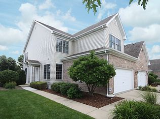 1N129 Mission Ct, Winfield, IL 60190