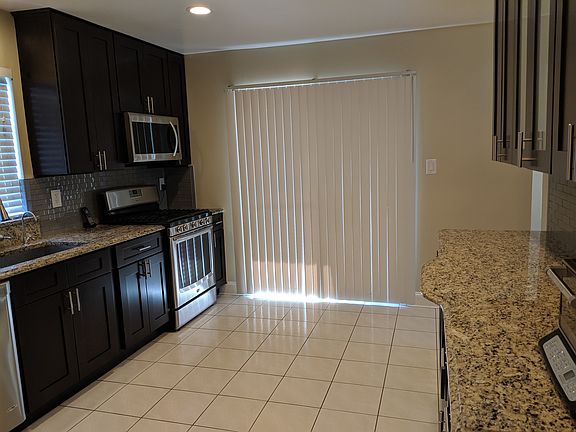Kitchen both sides
