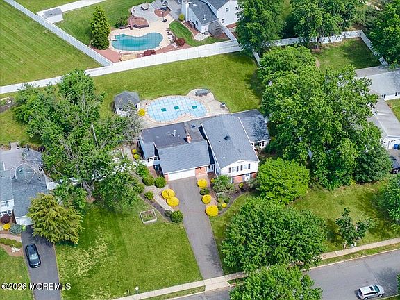 3rd image of 21 Applegate Road