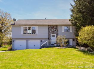 3864 56th St SW, Wyoming, MI 49418