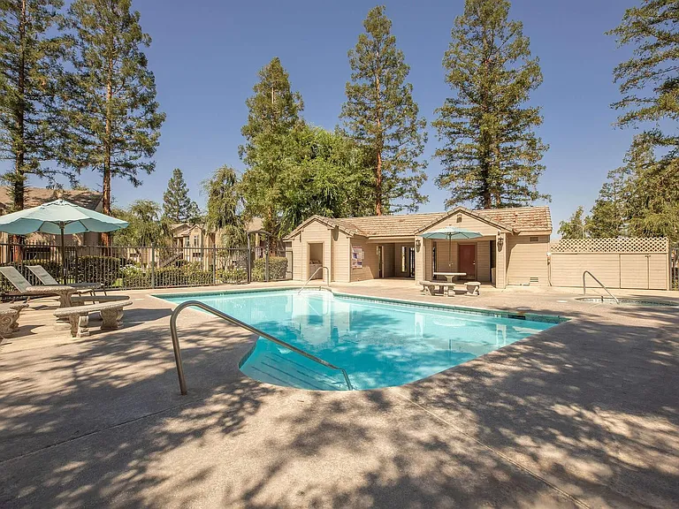 Sierra Ridge — Photo 104