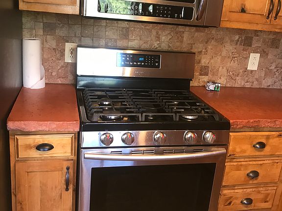 4th image of 1229 E Charlton Ave