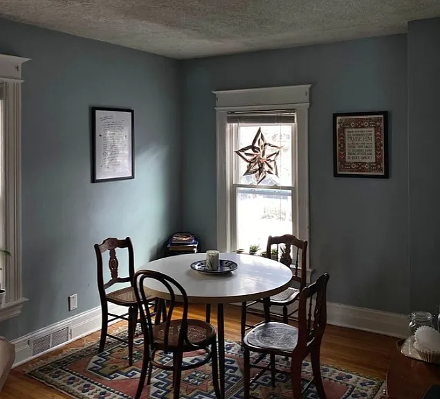 206 Laburnam Cres #1 — Photo 3