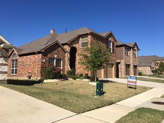 2nd image of 1442 Wellesley Dr