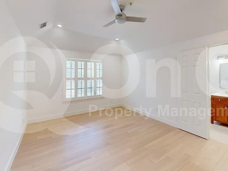 6000 Auburndale Ave #B — Photo 13