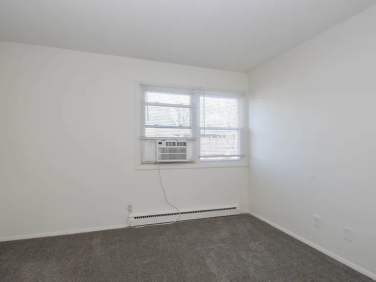 Lockport South Apartments — Photo 18