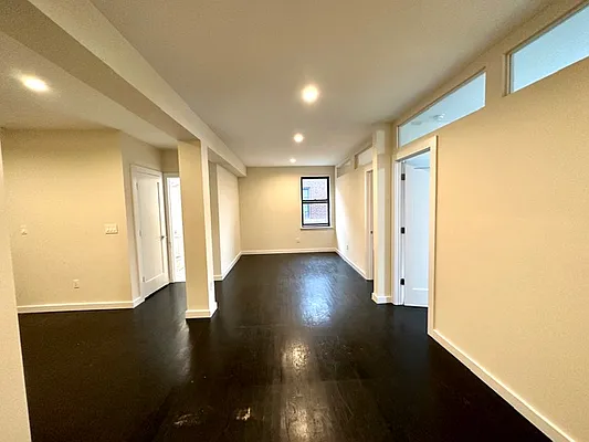 Rented by LRGNY Group, Inc. | media 20