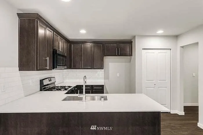 1316 Cascade St — Photo 6