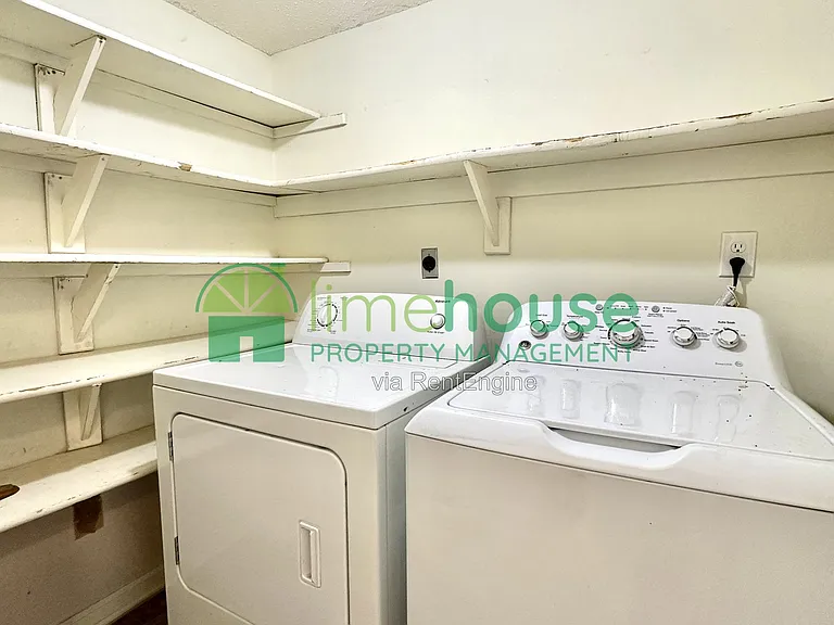 1316 Wellfleet Ct — Photo 10