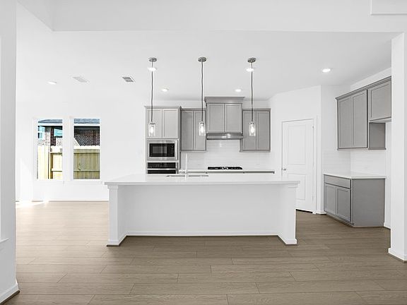 3rd image of 21919 Carinda Crescent Ct