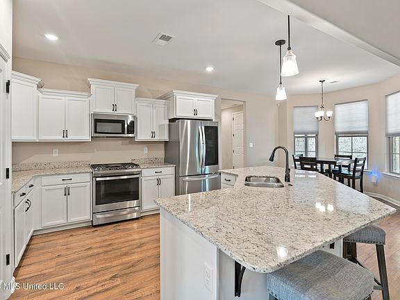 5th image of 5626 Stonecrest Dr