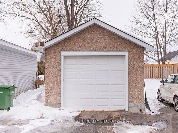 3rd image of 358 Trafalgar Rd