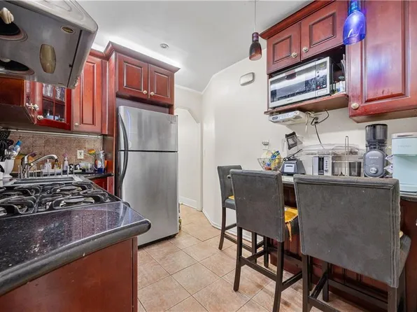 1642 East 45th Street image 7 of 25