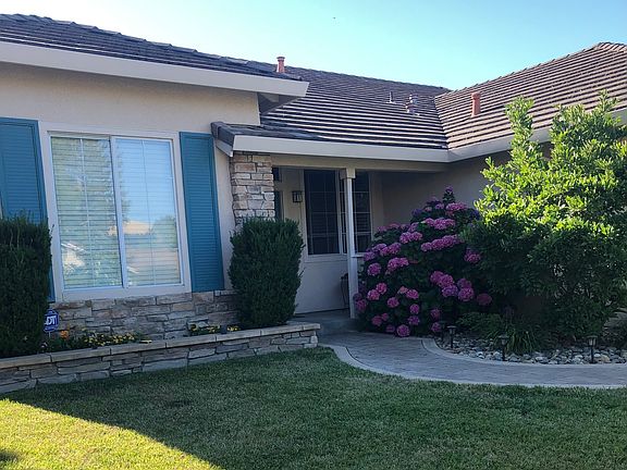 2nd image of 2670 Palmer Cir