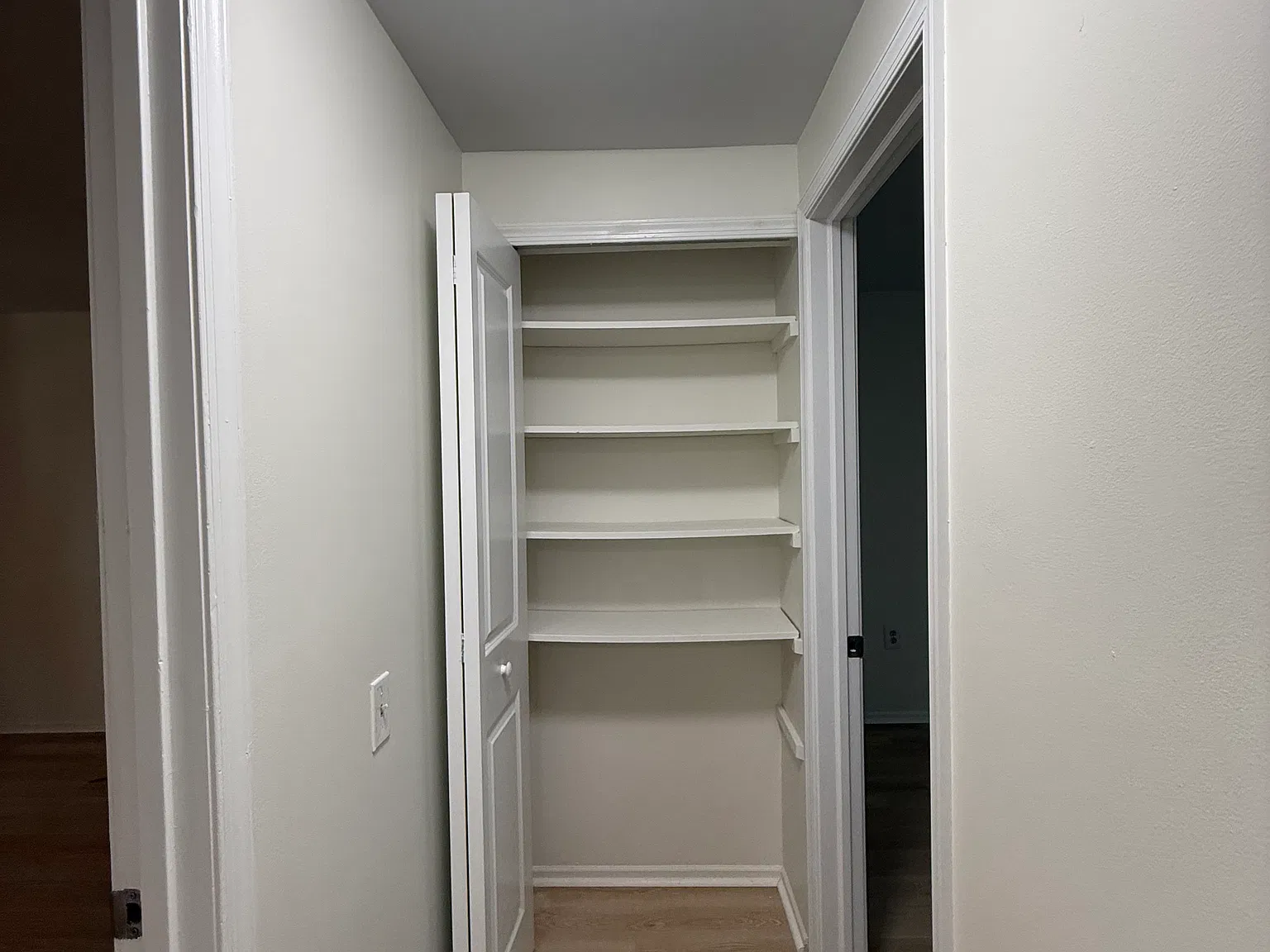 3 bed, 1232 sqft, $2,400 — Photo 2