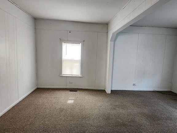 4th image of 536 Madison Ave NW