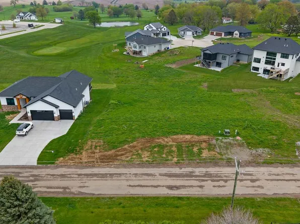 853 Cedar Johnson Rd, West Branch, IA 52358