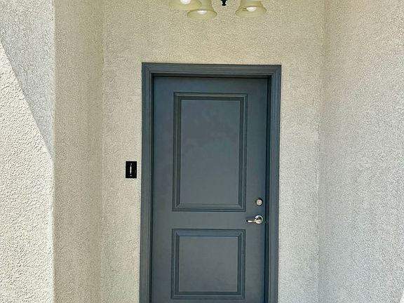 3rd image of 4816 E Hoyos St