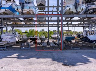 579 Lewis Rd #11, Hampstead, NC 28443