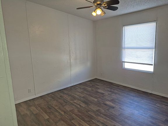 5th image of 209 S Avenue B Trailer 18