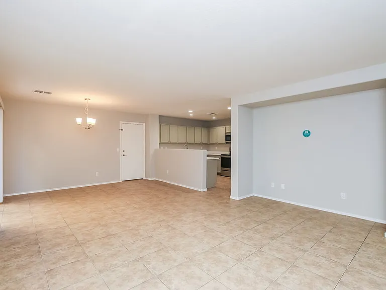 3931 E Jasper Dr — Photo 5