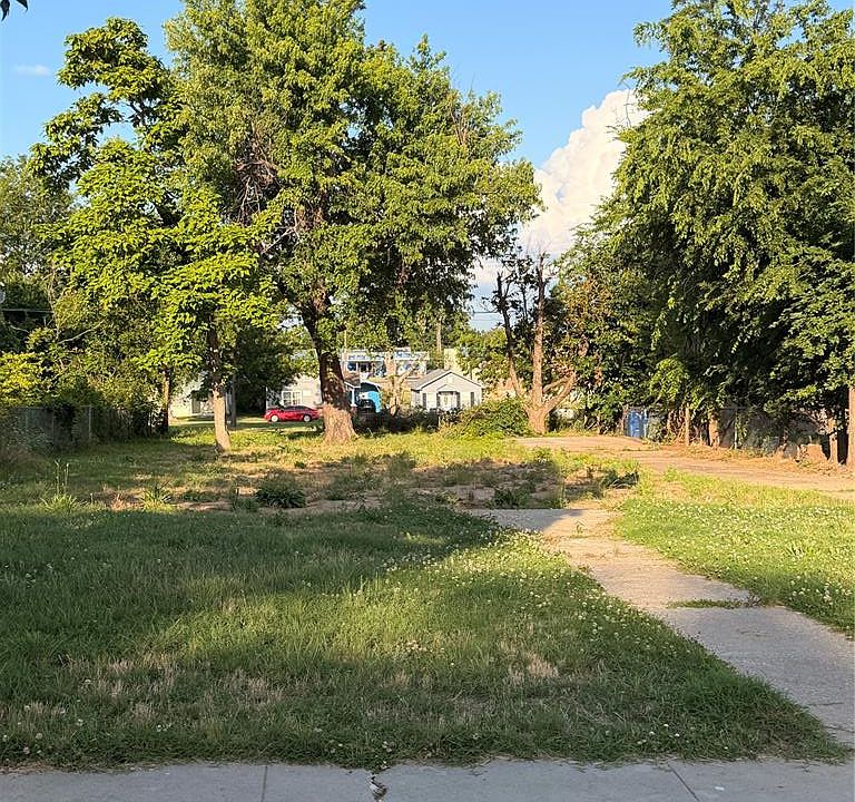 1st image of 422 N Highland St Lot 13