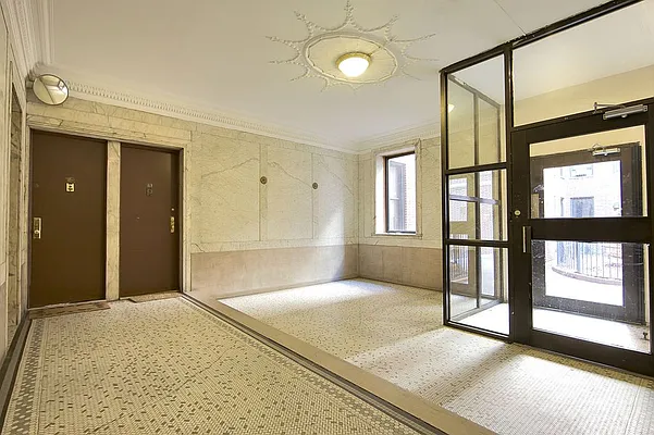 Rented by Julianna Realty Corp | media 7