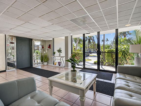 4th image of 1605 S Us Highway 1 #504m3