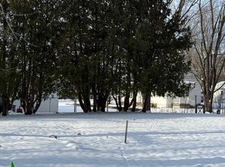 30 4th St, Pepin, WI 54759