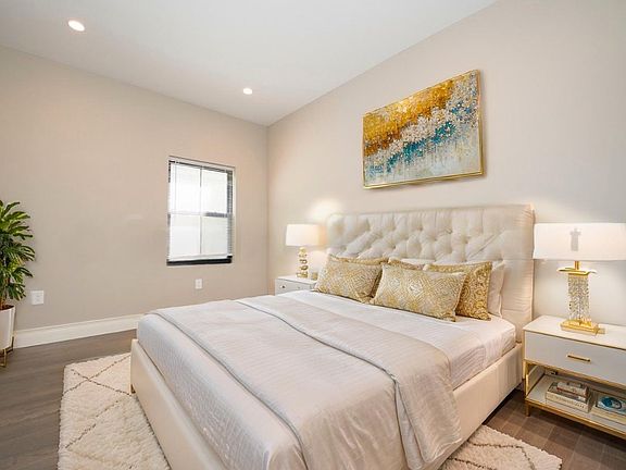 4th image of 23-15 29th St #2R