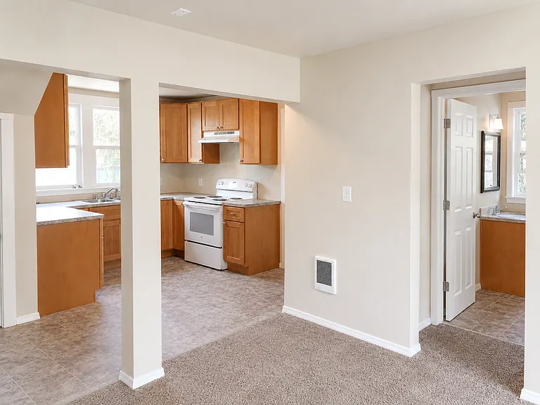 320 W Pine St #320 — Photo 3