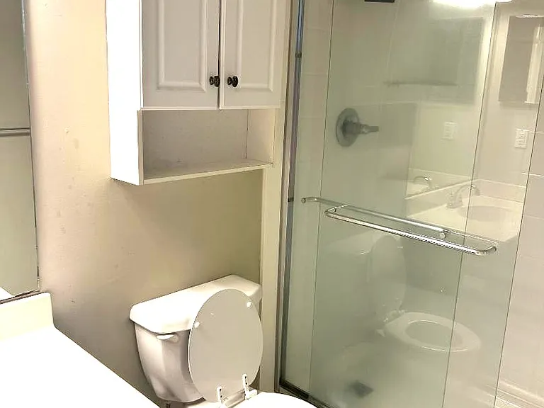 220 Church Ave #10 — Photo 9