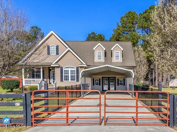 33 Corbett Street NE, Bolivia, NC 28422