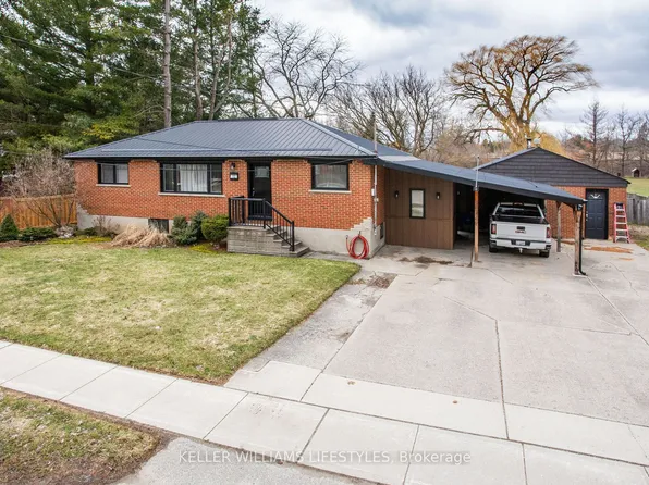 22 Charles St, Thames Centre, ON N0L 1G2