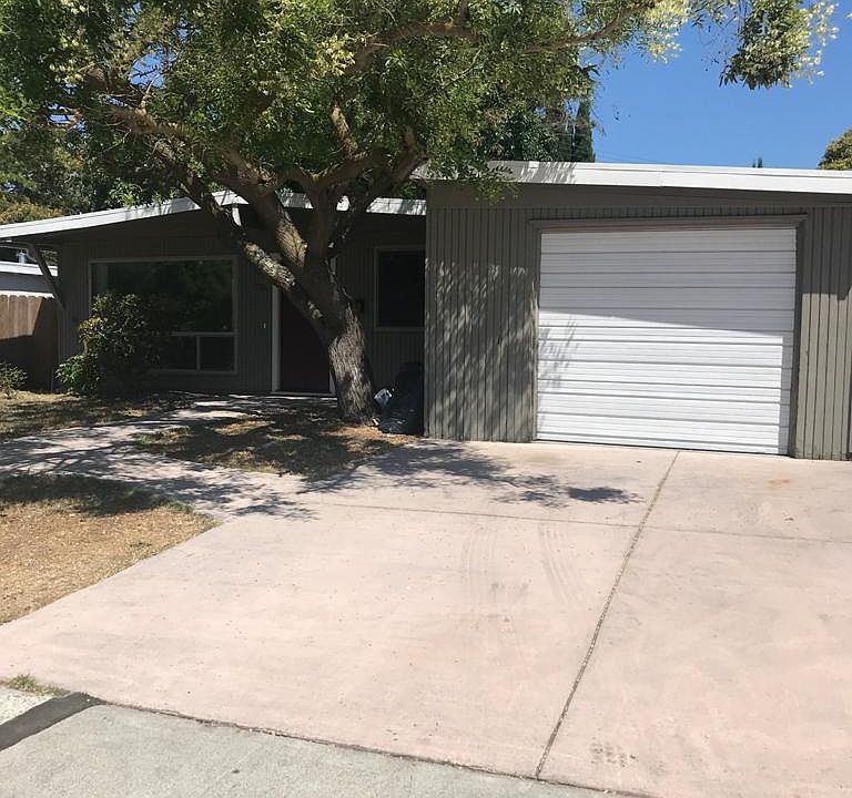 1st image of 734 Manzanita Ave