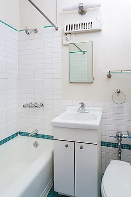 Rented by Compass | media 21