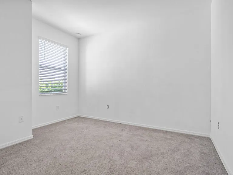4288 Lemongrass Dr — Photo 15