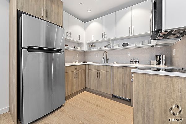 1st image of 335 Linden Blvd #6