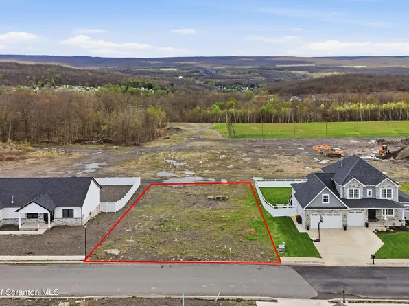 57 Osprey Ln, Archbald, PA 18403