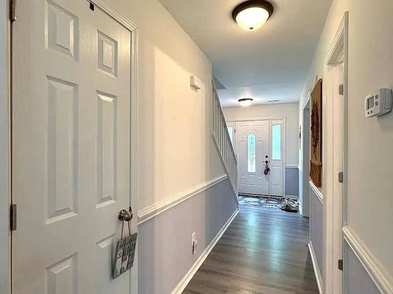 124 Empire Blvd — Photo 20