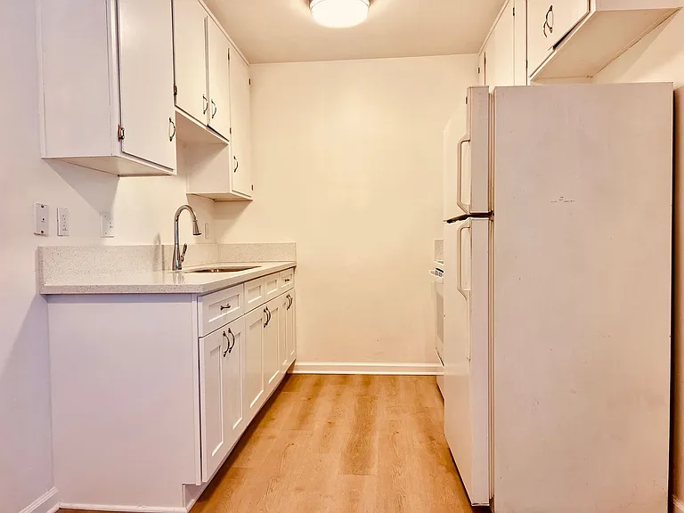 3337 Herman Ave #8 — Photo 7