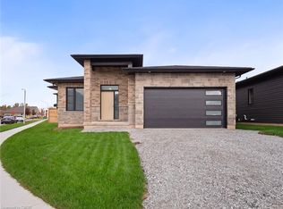 118 Willowbrook Dr, Welland, ON L3C0G2