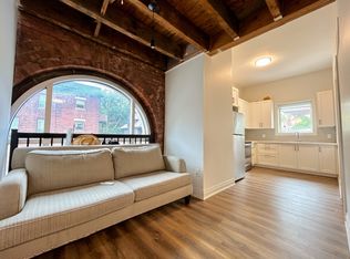 837 King St E #203, Hamilton, ON L8M 1B3