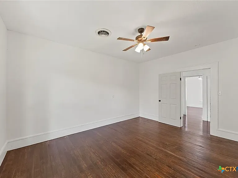 710 N Wall St — Photo 7