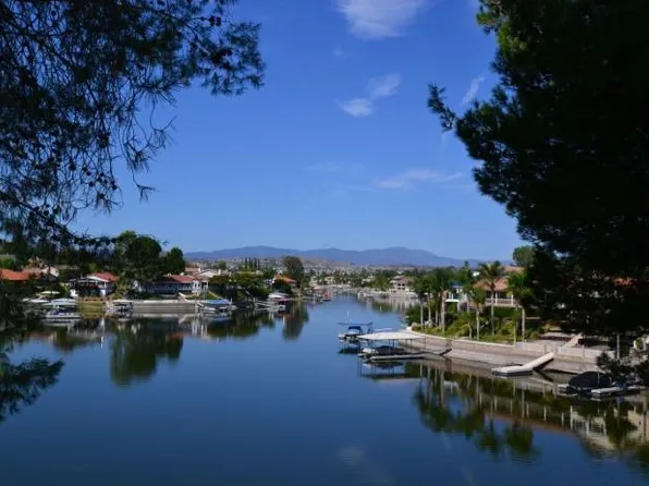 24319 N Canyon Lake Dr #10, Canyon Lake, CA 92587