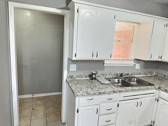 3rd image of 217 NW 80th St