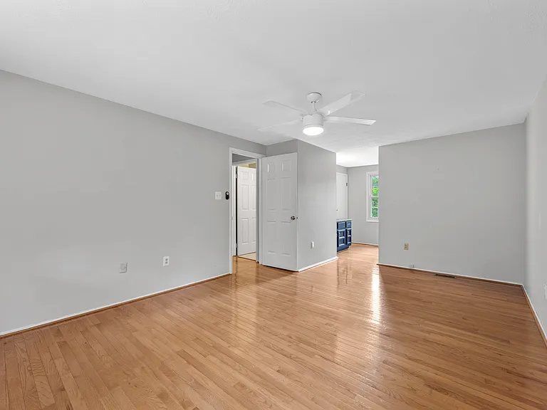 1161 Kettle Pond Ln — Photo 28