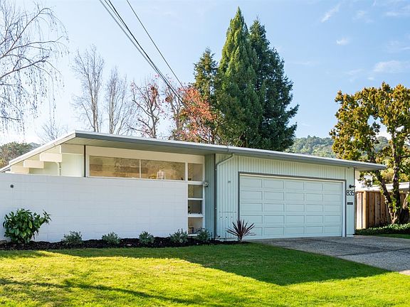 3rd image of 835 Pine Lane